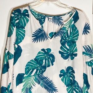Old Navy NWT palm leaf printed long sleeve shirt